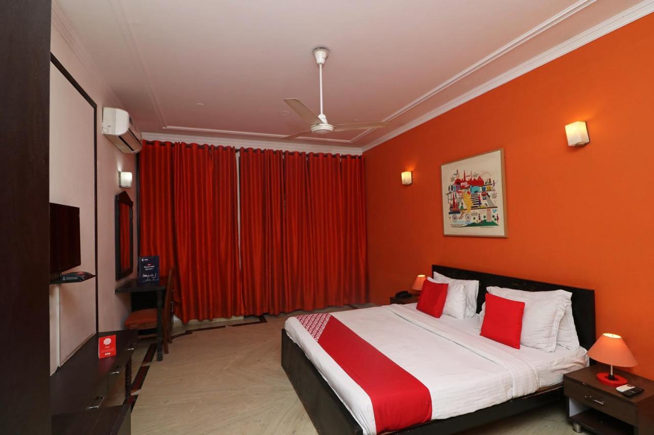 Hotel O Rk Residency Sohana Ngoại thất bức ảnh
